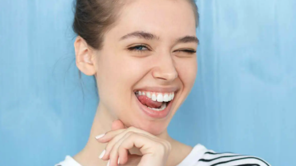 NOTICIA: ¿Cómo tratar la dismorfia dental entre los jóvenes?